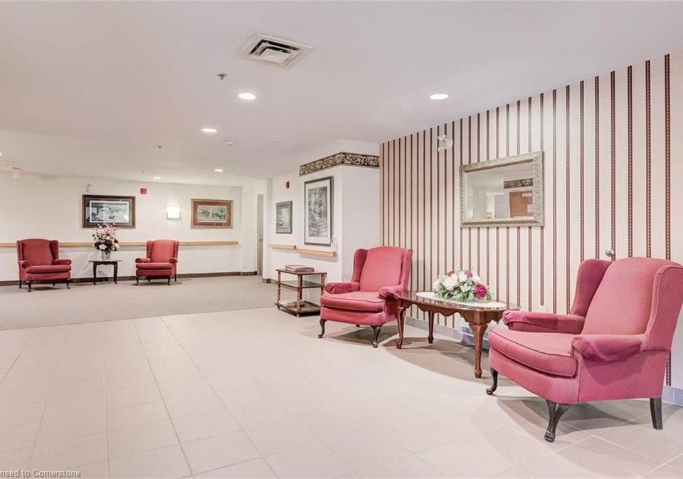 8-huron-street-lindsay-ontario-40684738