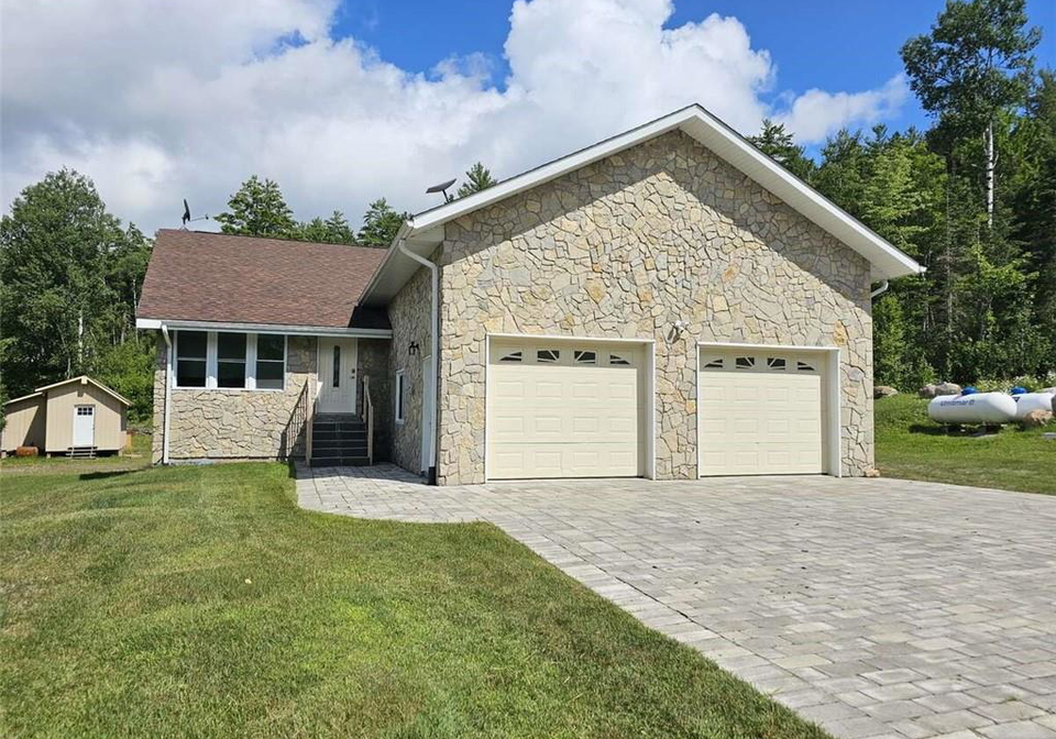 166a-talon-lake-road-rutherglen-ontario-40685870