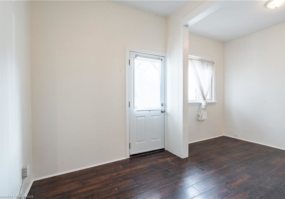 182-wellington-street-n-hamilton-ontario-40686871