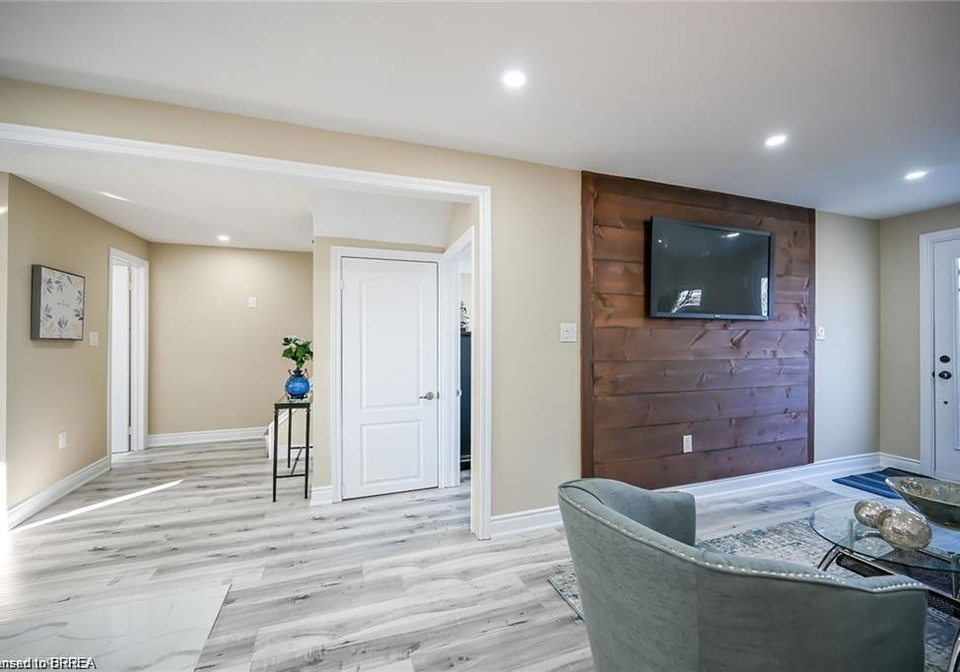 1210-dunsmure-road-hamilton-ontario-40687547
