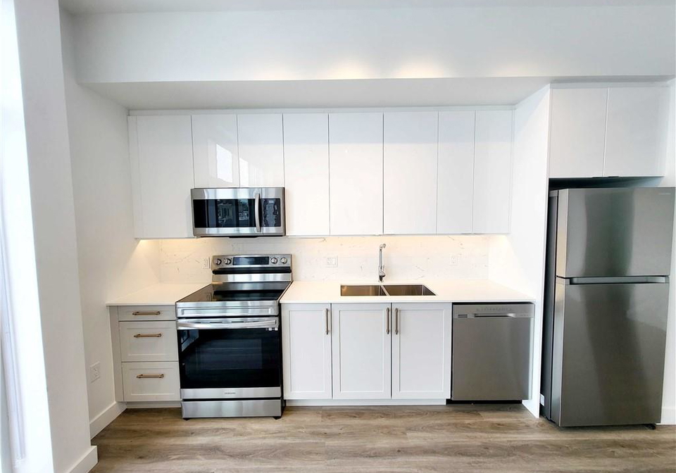 75-huron-street-new-hamburg-ontario-40688021