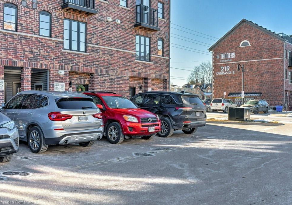 219-dundas-street-e-waterdown-ontario-40689439