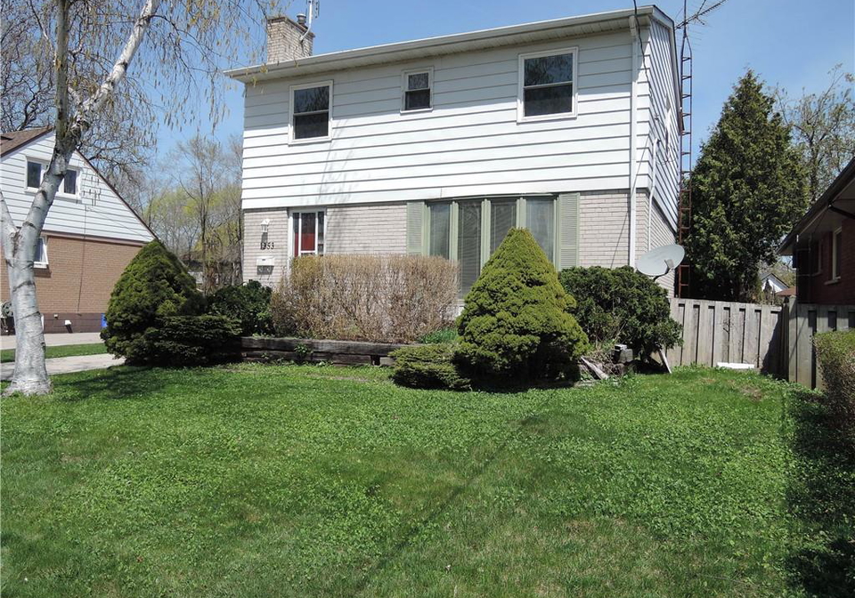 1353-fisher-avenue-burlington-ontario-40690318