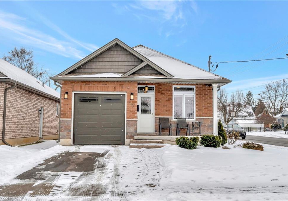 43-fulton-street-brantford-ontario-40690689