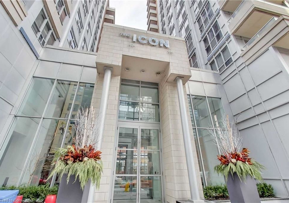 270-wellington-street-w-toronto-ontario-40690901