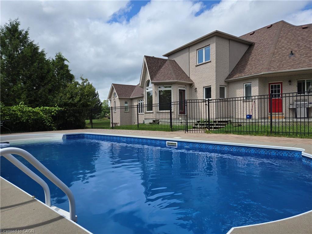 7-deer-run-crescent-acton-ontario-40691575