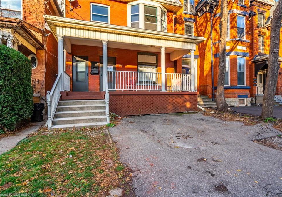 142-bold-street-hamilton-ontario-40693307