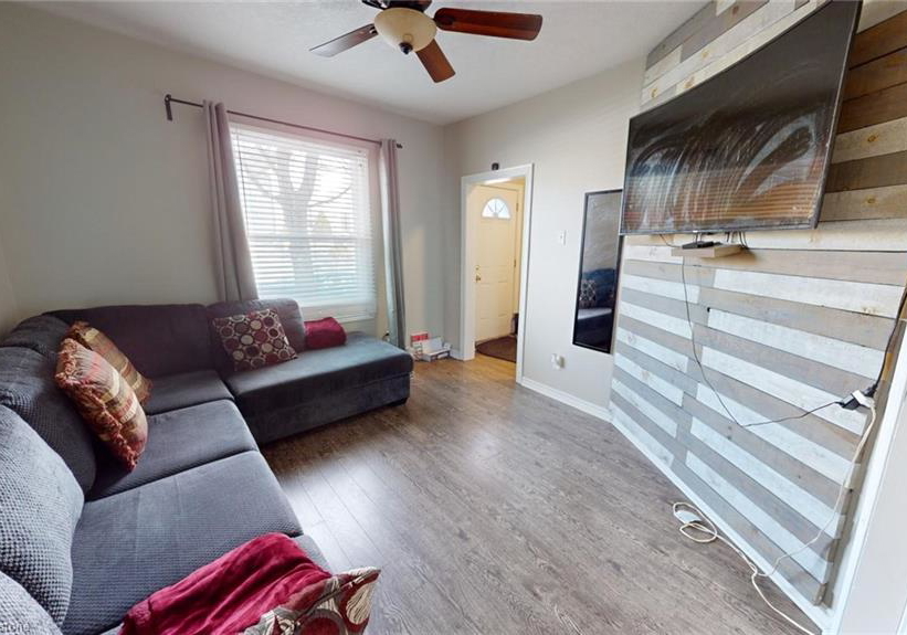 22-emilie-street-brantford-ontario-40693741