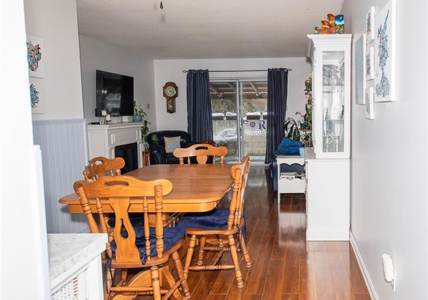 655-albert-street-waterloo-ontario-40693935