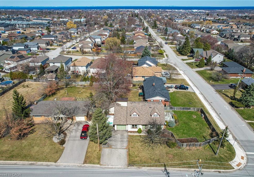 5001-hillside-drive-beamsville-ontario-40694432