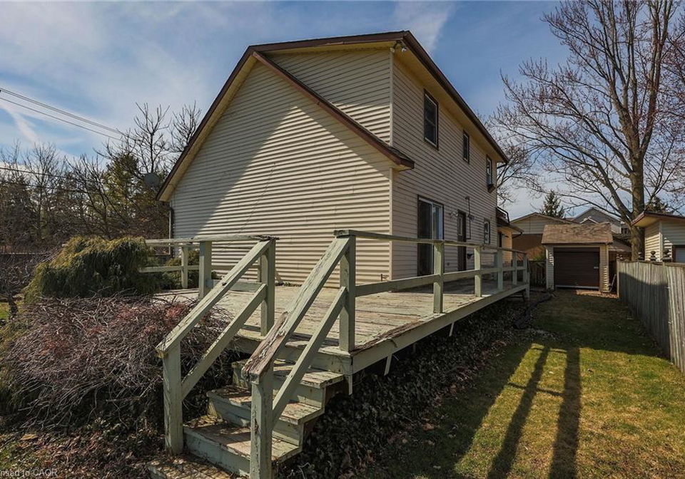 5001-hillside-drive-beamsville-ontario-40694432