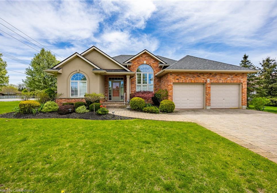 44-forest-wood-port-dover-ontario-40695097