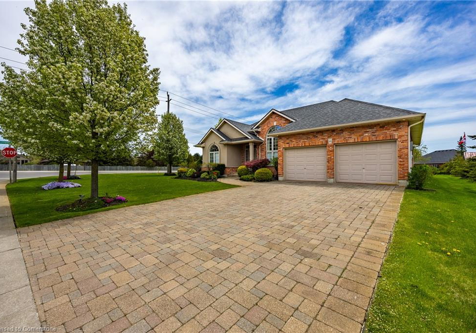 44-forest-wood-port-dover-ontario-40695097