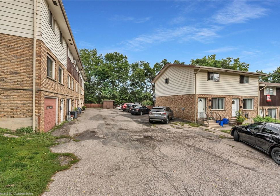 2-22-bobby-west-street-paris-ontario-40696009
