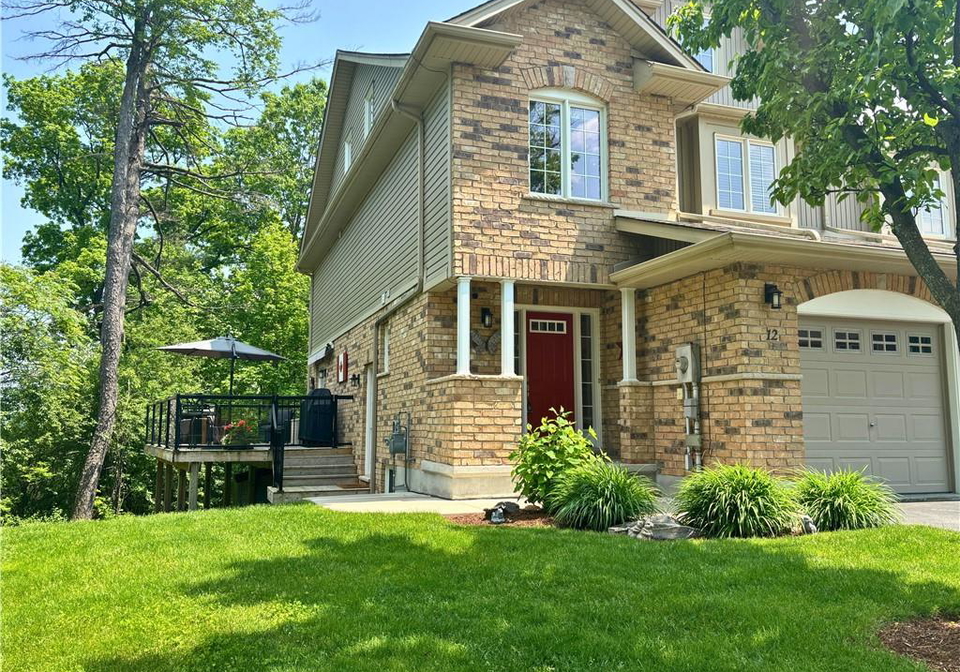 15-bannister-court-cambridge-ontario-40696297