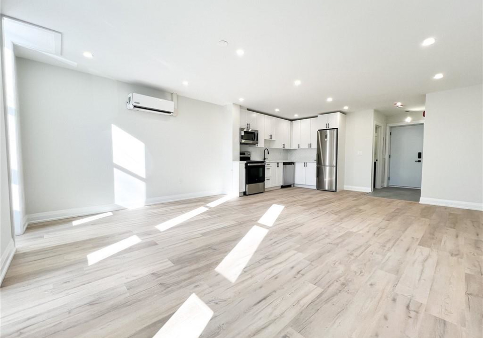 588-barton-street-e-hamilton-ontario-40697595