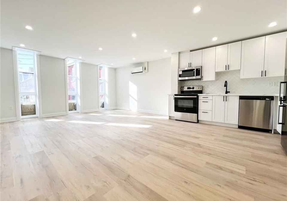 588-barton-street-e-hamilton-ontario-40697595