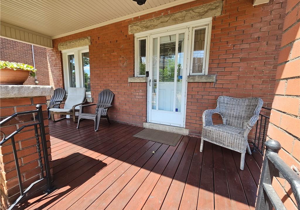34-connaught-avenue-s-hamilton-ontario-40697794