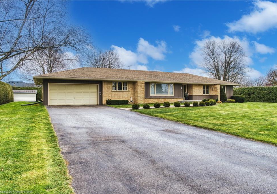 2-jackson-crescent-listowel-ontario-40697887