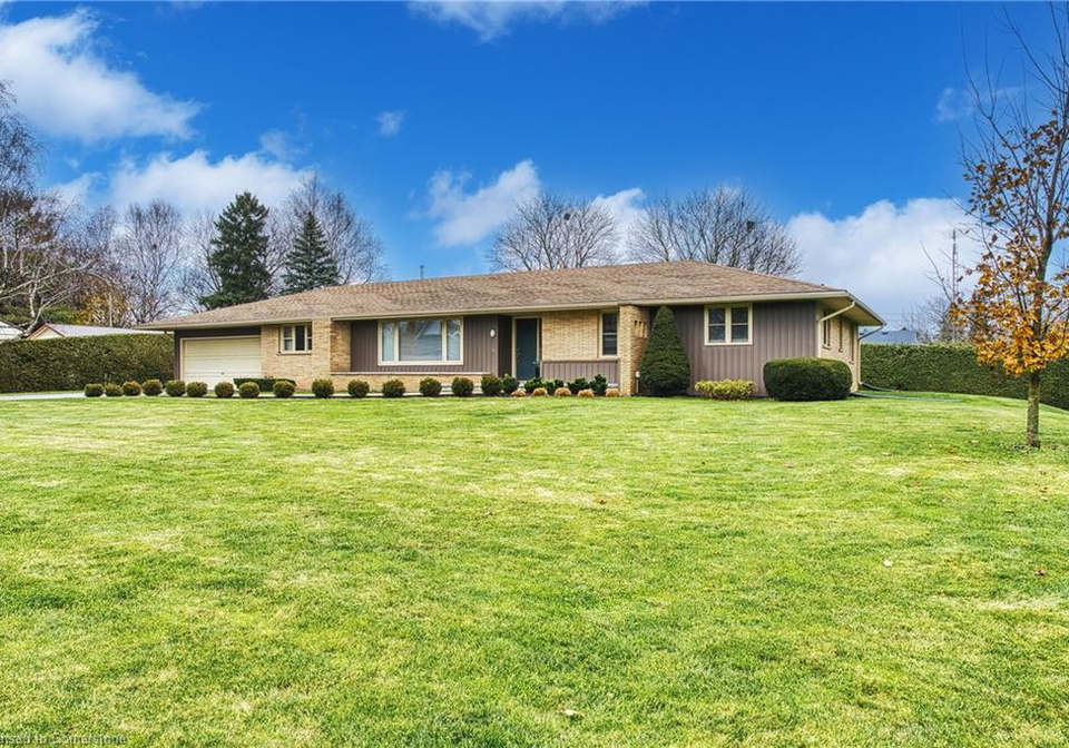 2-jackson-crescent-listowel-ontario-40697887