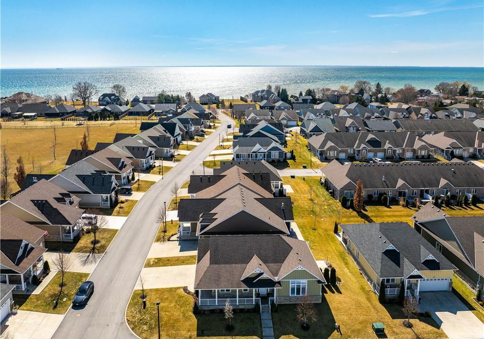 47-regatta-drive-port-dover-ontario-40698150