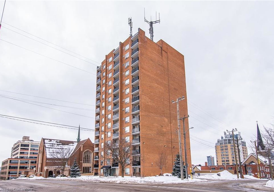 64-benton-street-kitchener-ontario-40698263