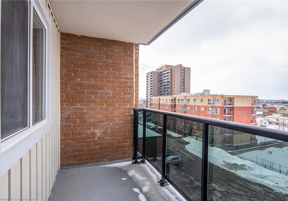 64-benton-street-kitchener-ontario-40698263