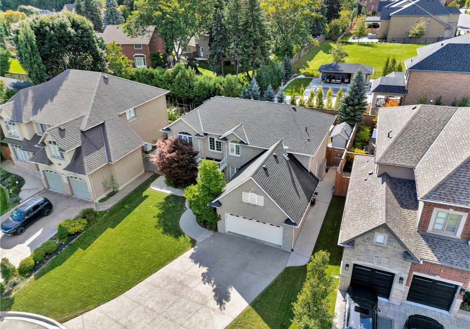 636-greenravine-drive-ancaster-ontario-40698492