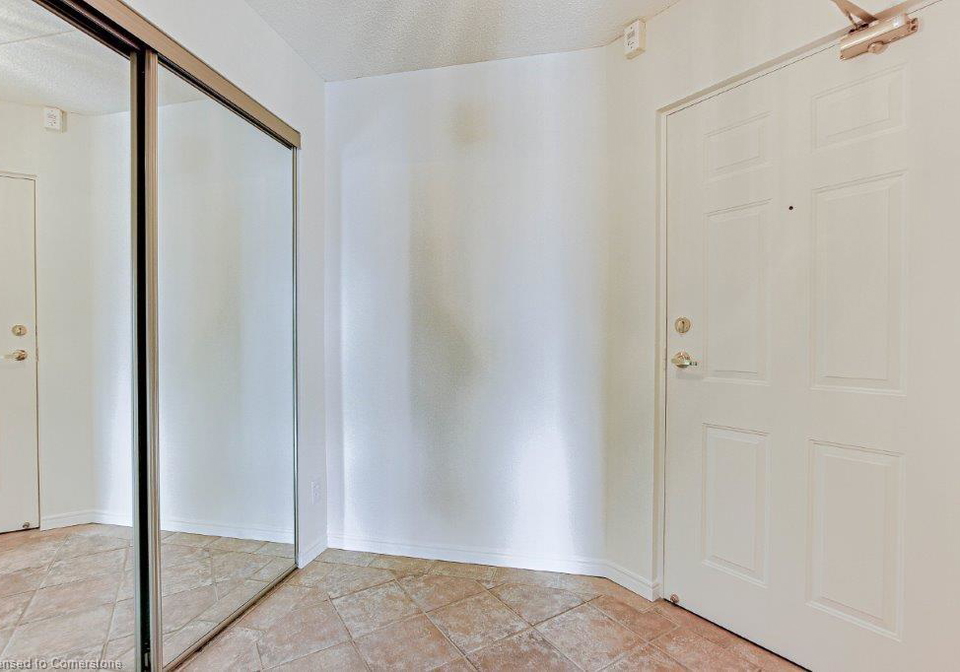 5-mill-pond-court-simcoe-ontario-40699694