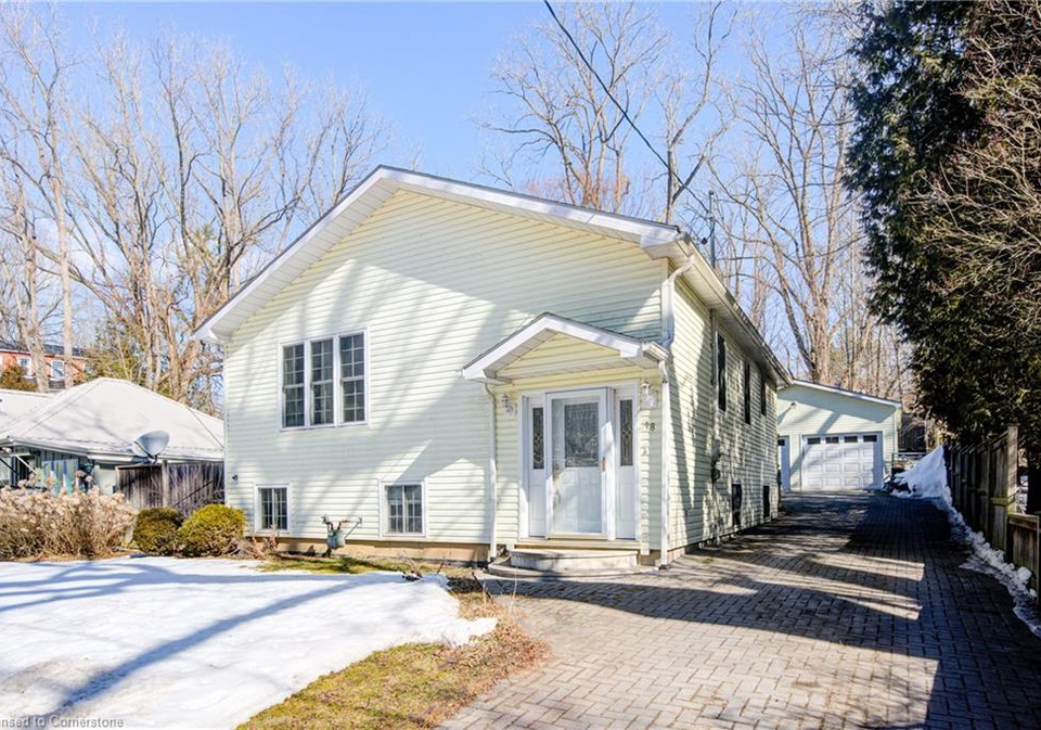 18-commercial-road-port-ryerse-ontario-40700528