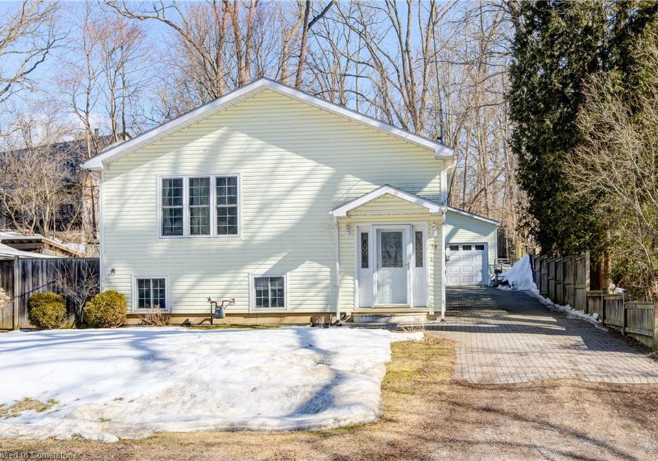 18-commercial-road-port-ryerse-ontario-40700528