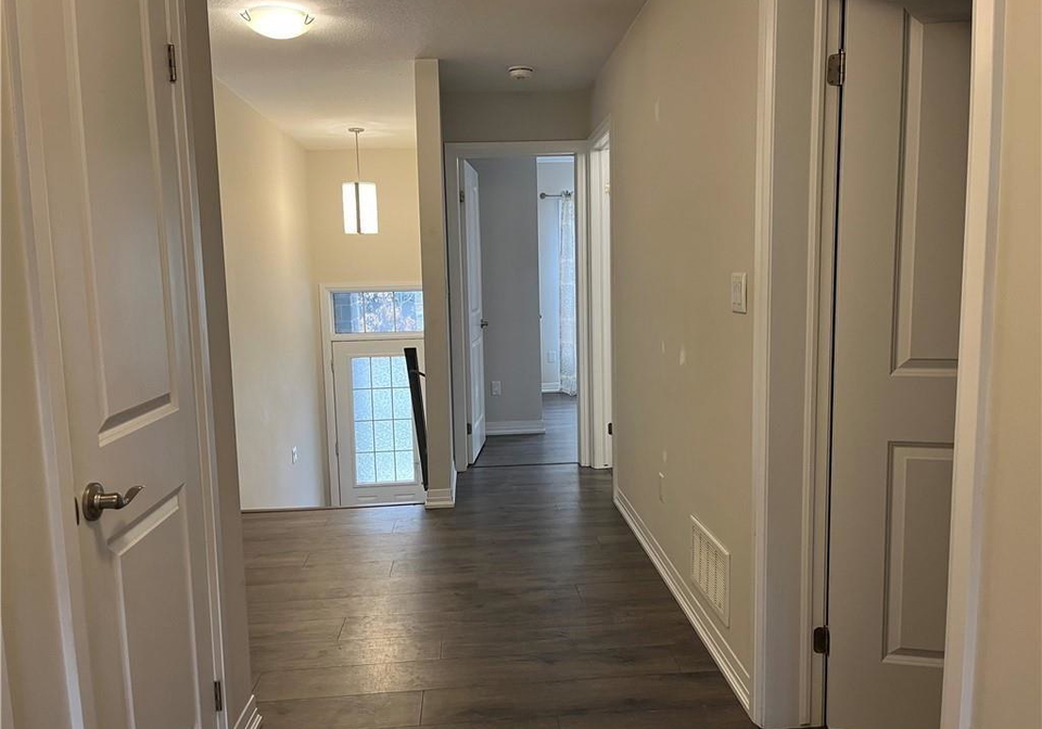 115-south-creek-drive-kitchener-ontario-40700668
