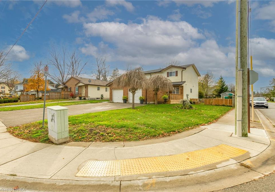 62-st-james-street-s-waterford-ontario-40701216