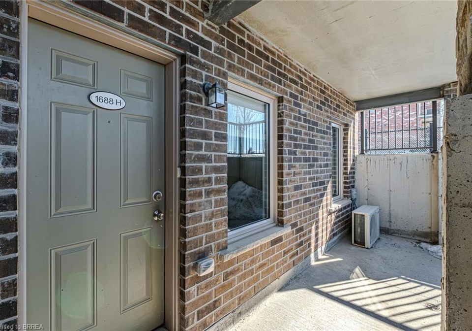 1688-fischer-hallman-road-kitchener-ontario-40701924