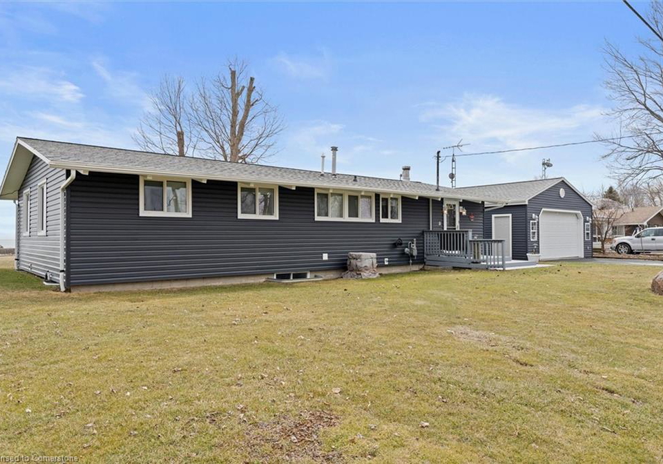244-cotterie-park-leamington-ontario-40702697