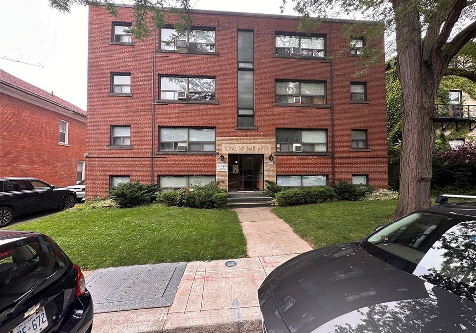 119-macnab-street-hamilton-ontario-40703125