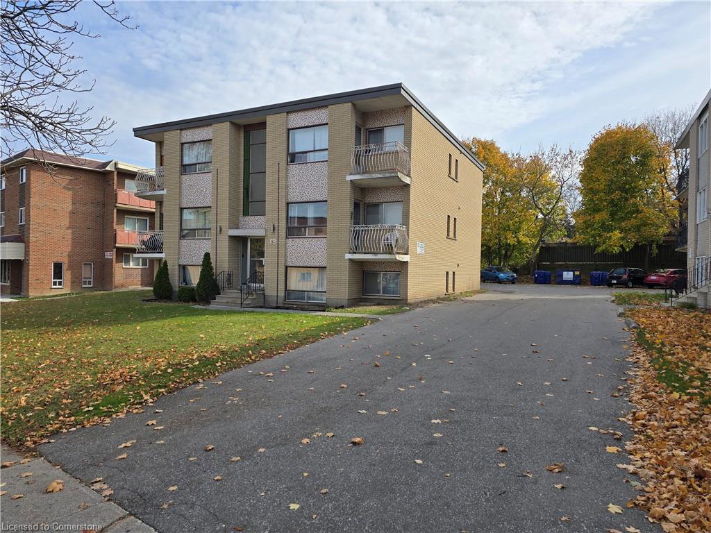 81-brybeck-crescent-kitchener-ontario-40703312