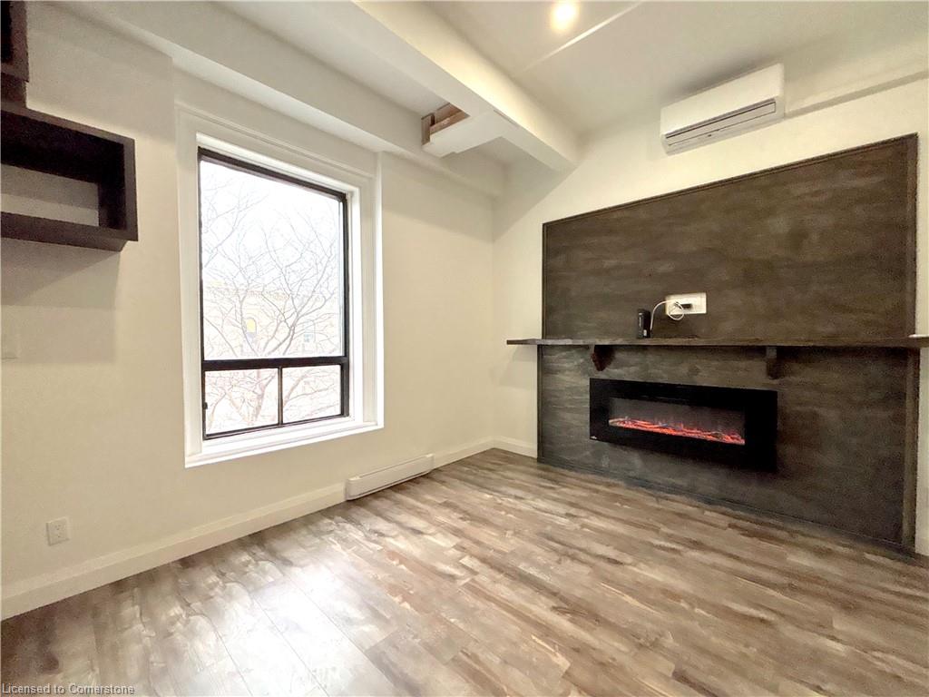 7-foundry-street-dundas-ontario-40703393