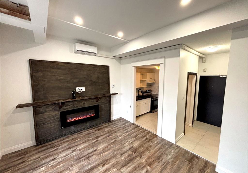 7-foundry-street-dundas-ontario-40703393