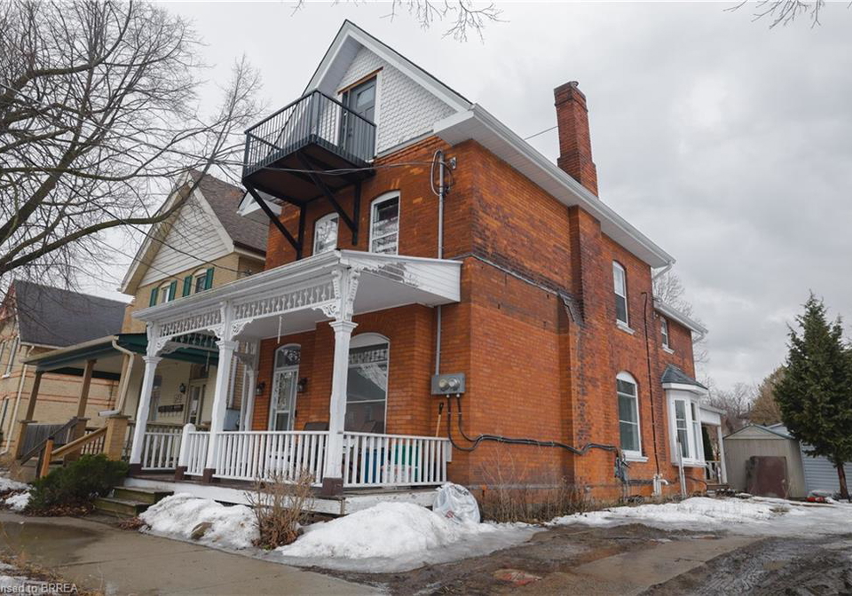 24-pearl-street-brantford-ontario-40703785