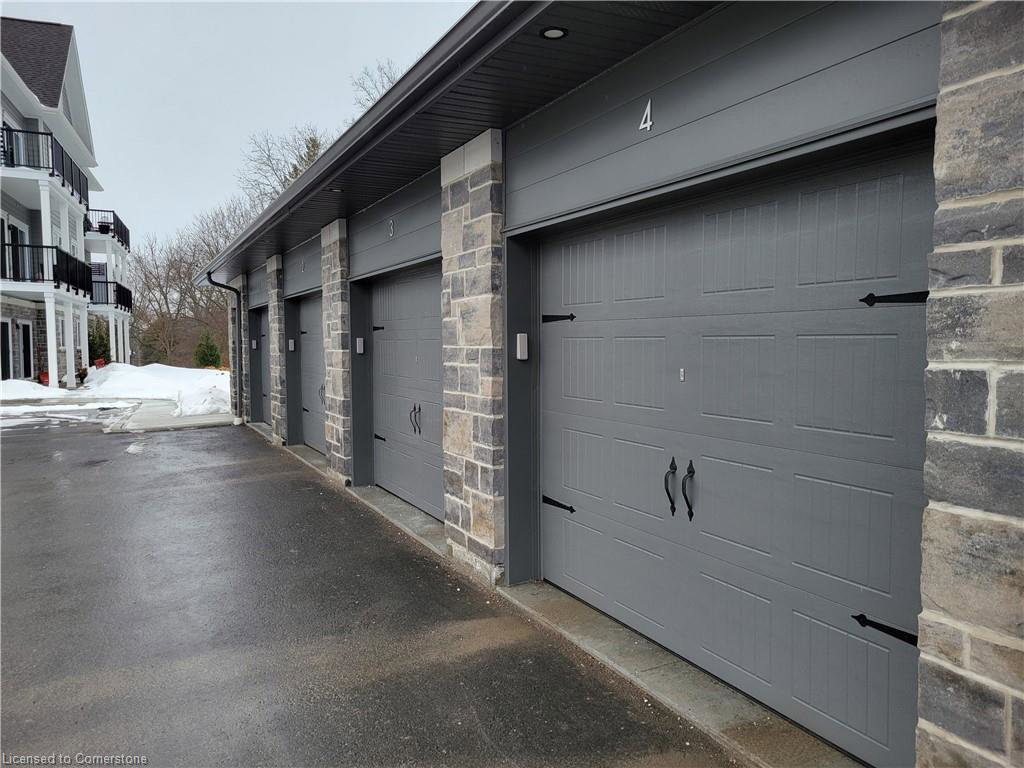 4-19-hampton-lane-lakefield-ontario-40704363