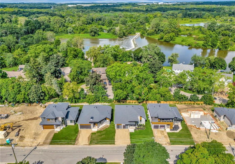 157-parkside-drive-brantford-ontario-40705222