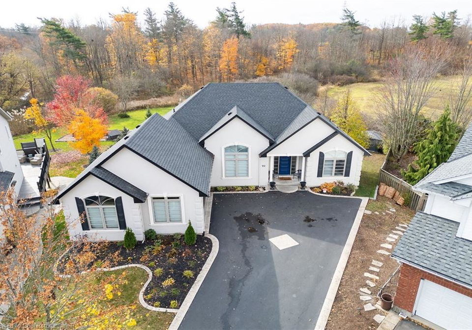 92-celtic-drive-caledonia-ontario-40705451