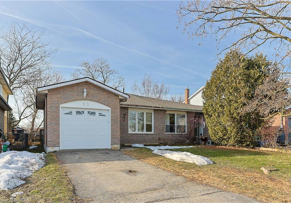22-telfer-court-paris-ontario-40706717