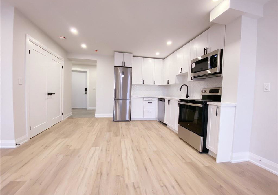 588-barton-street-e-hamilton-ontario-40707862