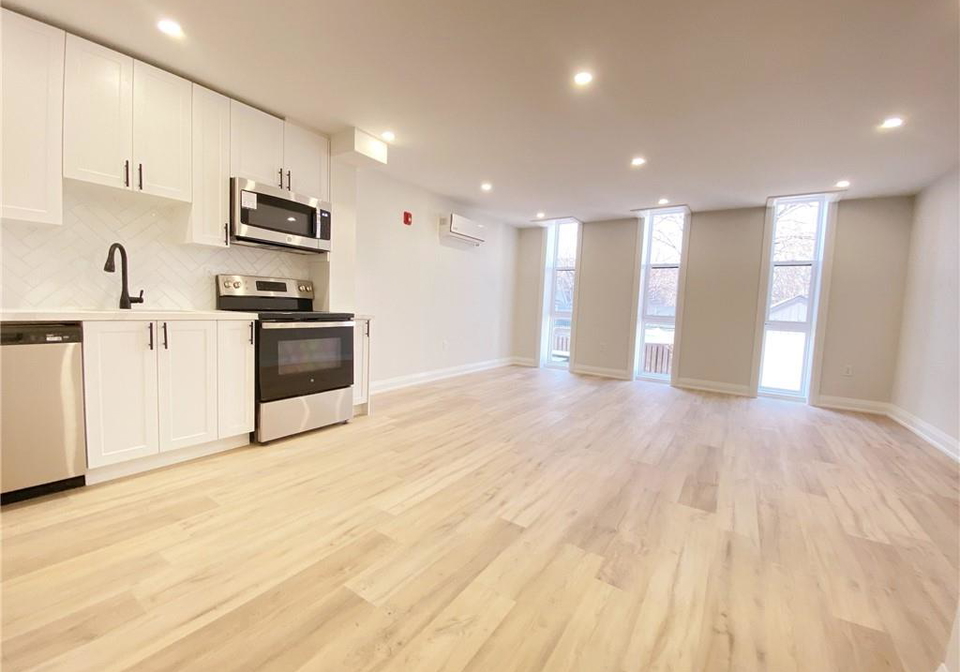 588-barton-street-e-hamilton-ontario-40707862