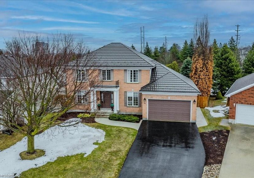 512-claridge-place-waterloo-ontario-40708395