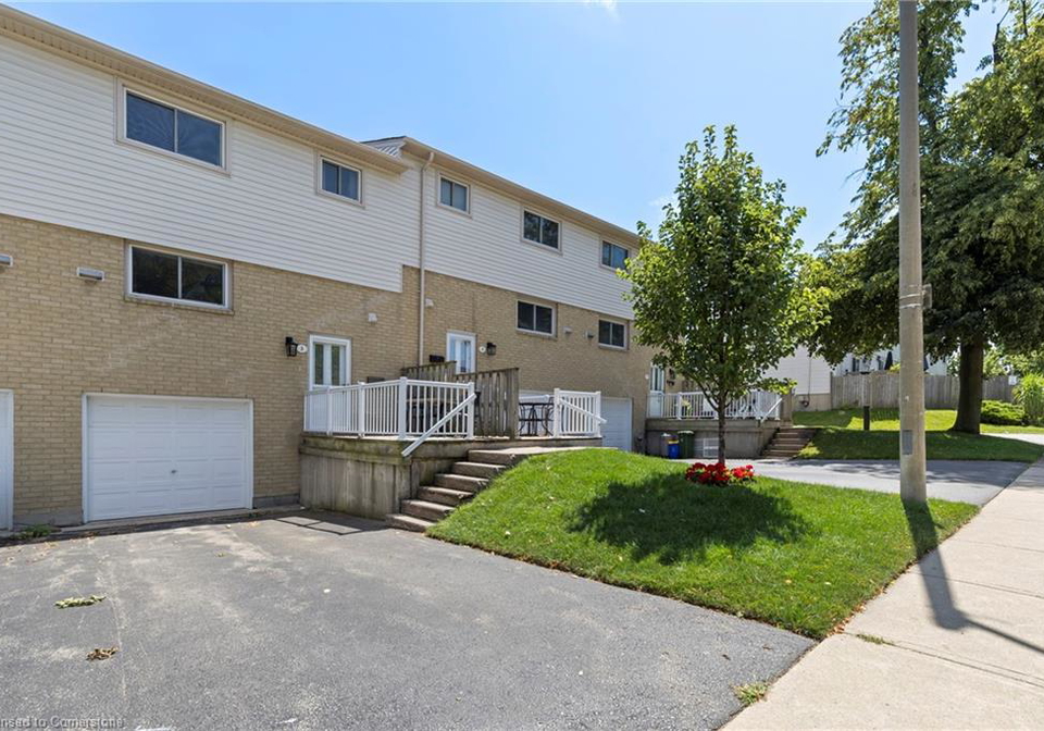 51-caroga-court-hamilton-ontario-40708441