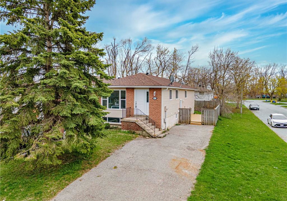43-charlbrook-avenue-barrie-ontario-40708702