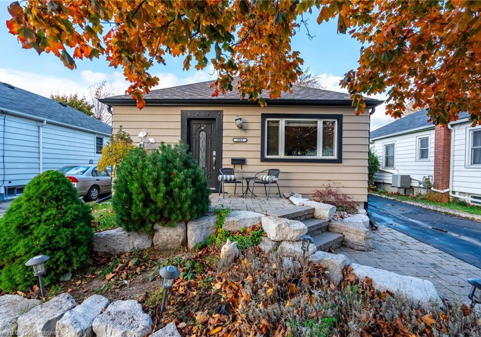 1061-central-avenue-hamilton-ontario-40709284